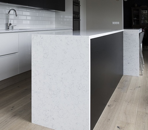 Кварцевый Агломерат TechniStone Noble Carrara