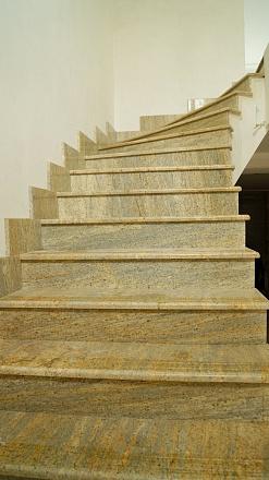 Гранит Кашмир Голд